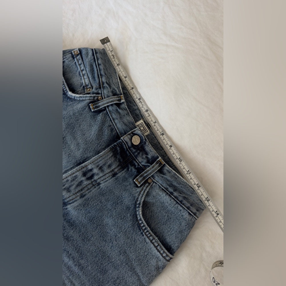 TOTEME Twisted Seam High Waist Straight Leg Jeans (Worn Blue)  - in Size 28/30 - Picture 3 of 10